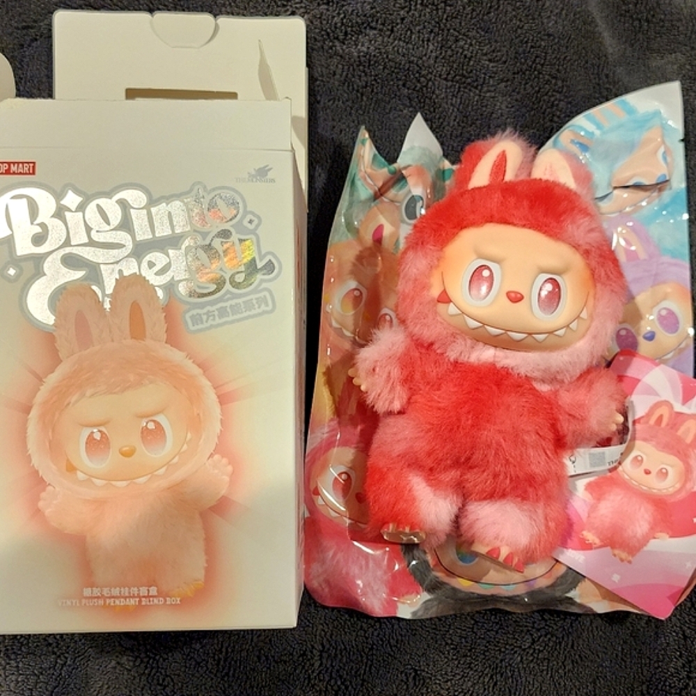 Pop Mart Labubu Big Into Energy Vinyl Face Plush Pendant (Love)